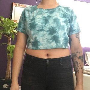 ✨ 2 for $8 ✨ Tie-Dye Crop Top